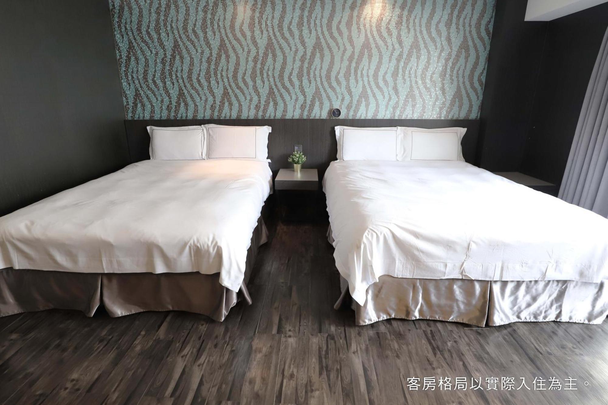 Talmud Hotel Yizhong Taichung Bagian luar foto