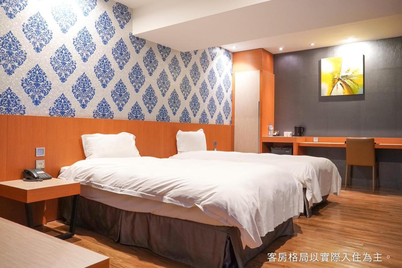 Talmud Hotel Yizhong Taichung Bagian luar foto