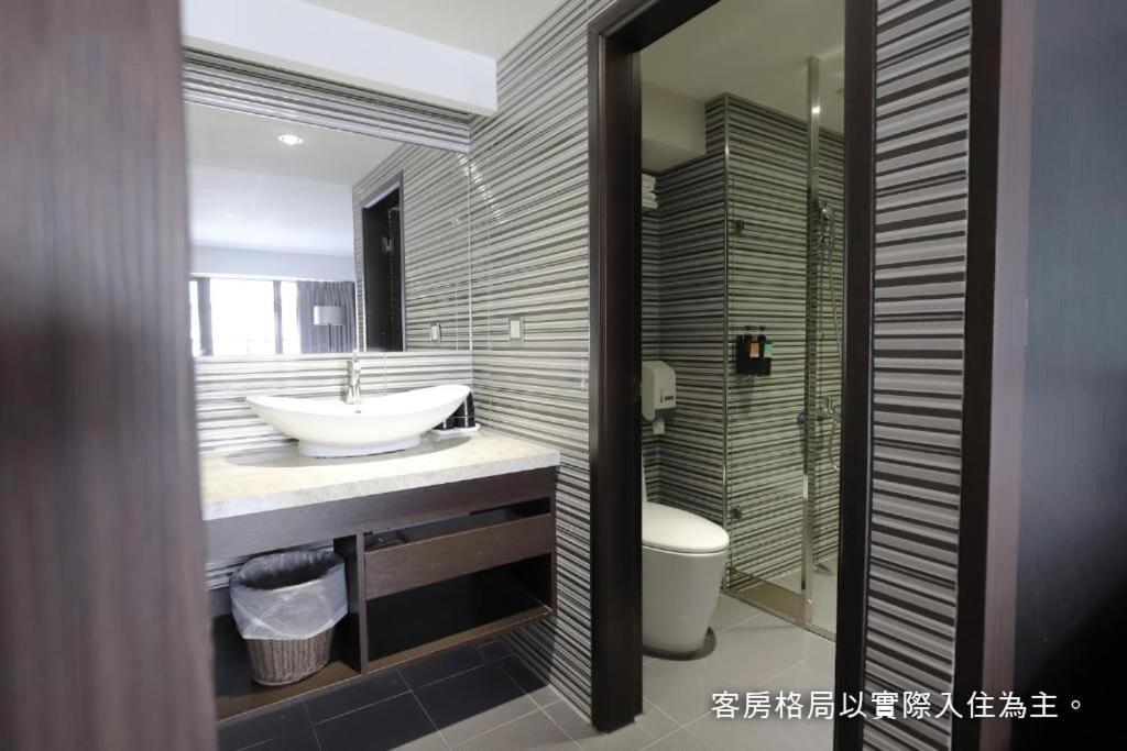 Talmud Hotel Yizhong Taichung Bagian luar foto