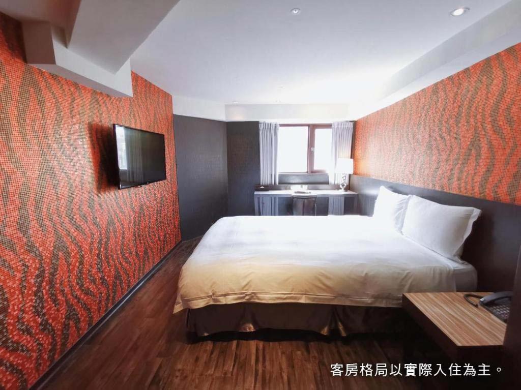 Talmud Hotel Yizhong Taichung Bagian luar foto
