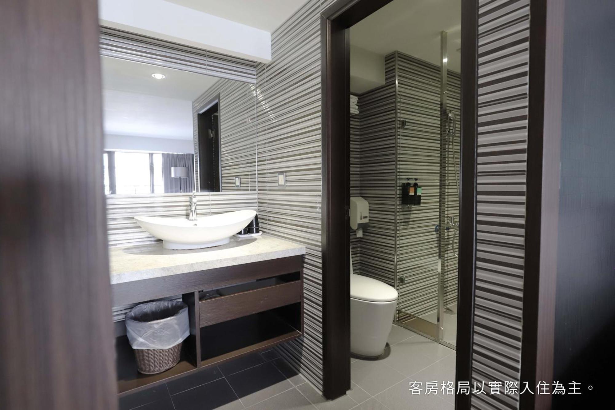 Talmud Hotel Yizhong Taichung Bagian luar foto