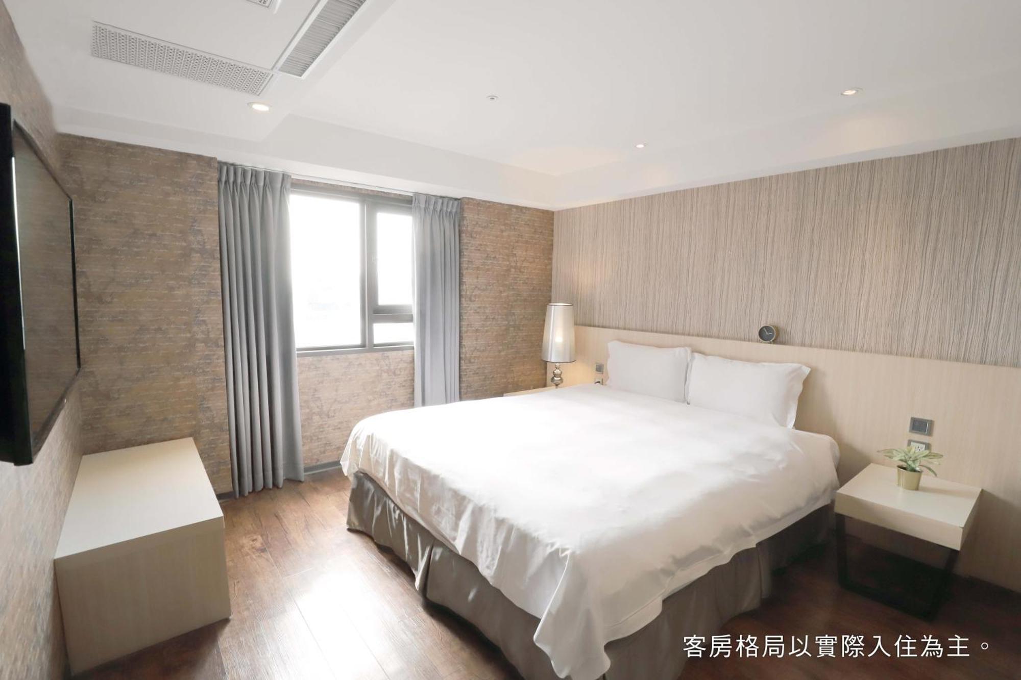 Talmud Hotel Yizhong Taichung Bagian luar foto