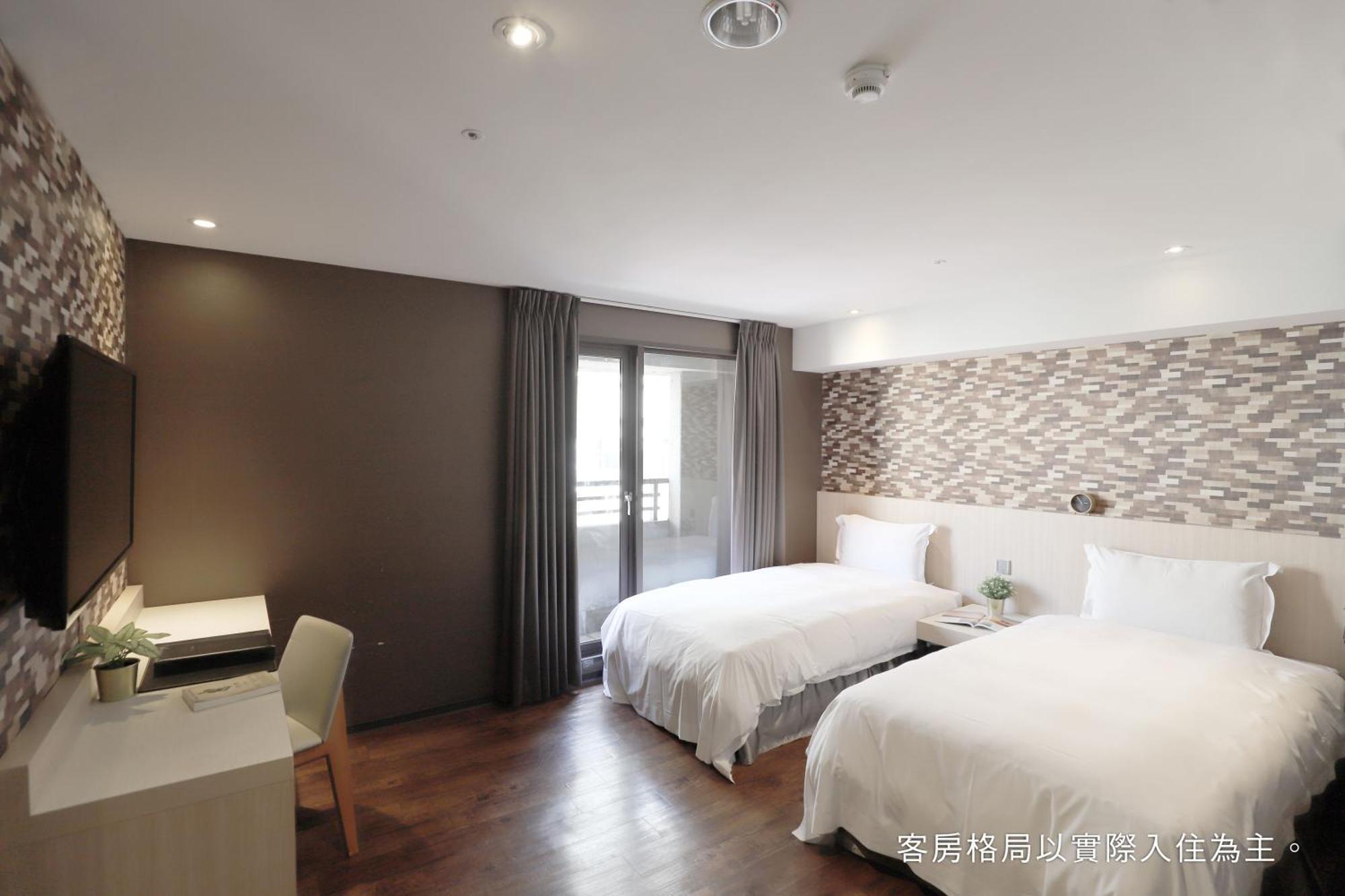 Talmud Hotel Yizhong Taichung Bagian luar foto