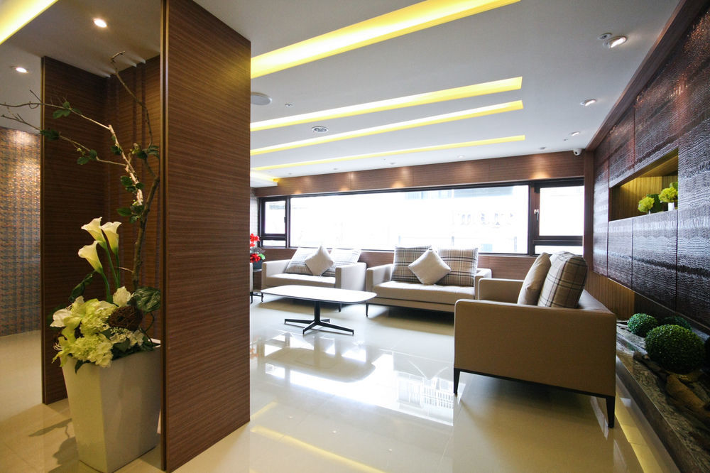 Talmud Hotel Yizhong Taichung Bagian luar foto